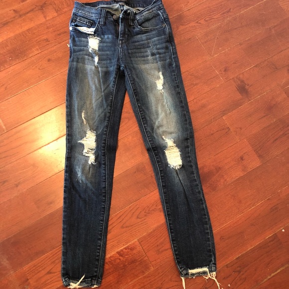 boutiques that sell judy blue jeans